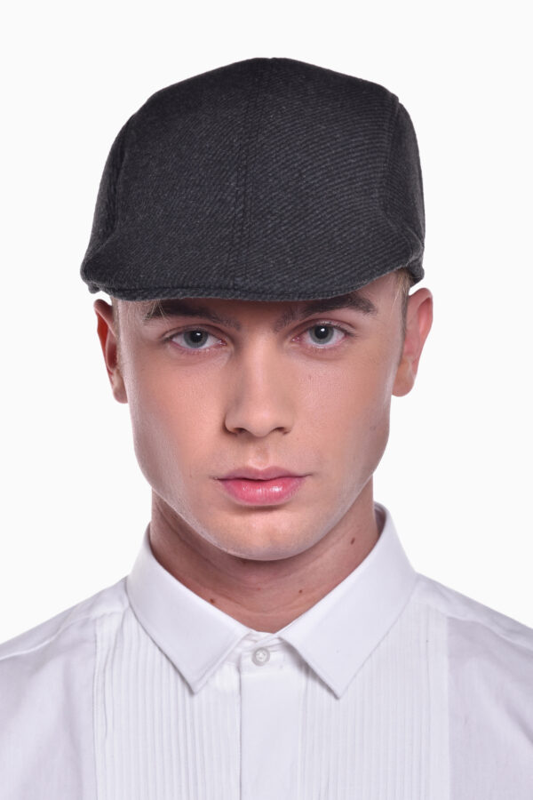 GORRA NUEVA RAYA OSCURA
